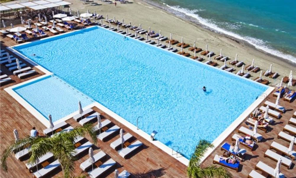 Κατερίνη: Βρέθηκε νεκρή τουρίστρια σε πισίνα ξενοδοχείου